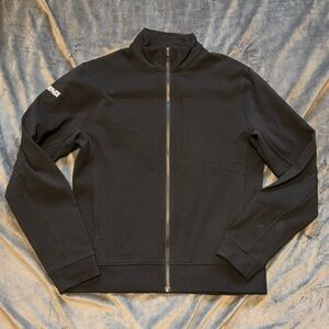 NWOT HLF branded lululemon men’s lightweight jacket
